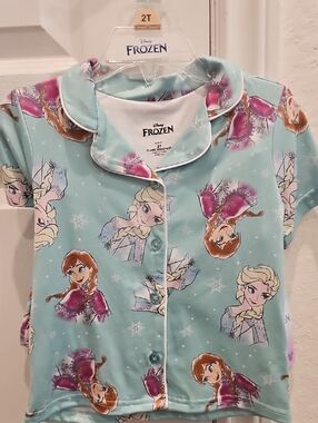 Girl's Disney Frozen 2-Piece Pajama Short Set Size 2T NWT